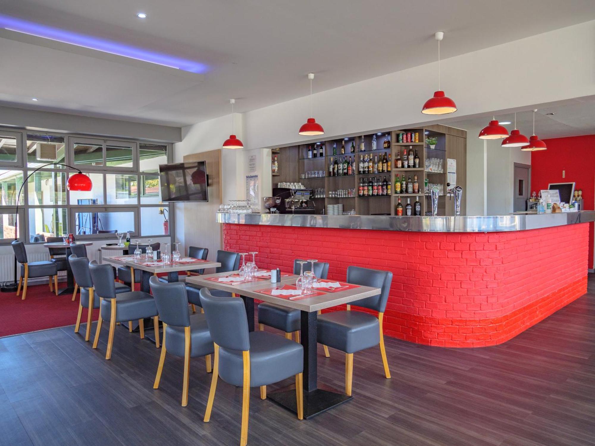 Hotel Restaurant Les Jardins D'Epone Экстерьер фото